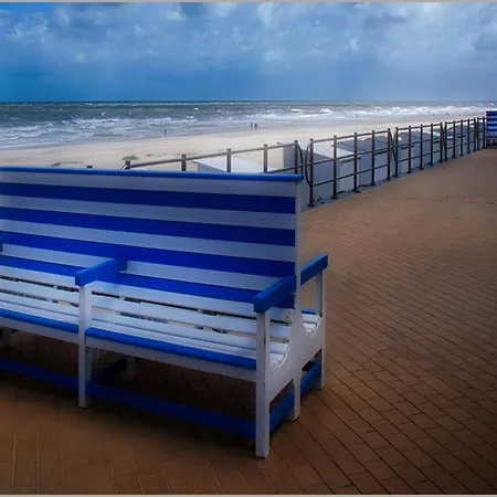 Apartment With View, Ostend , Cleaning Included Middelkerke